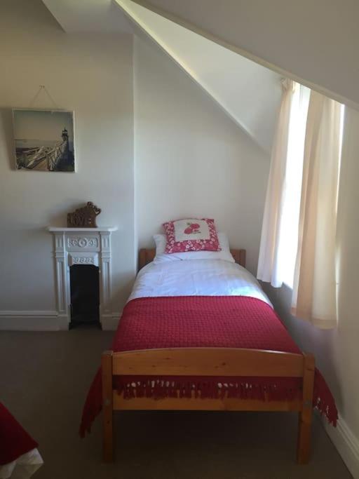 Spacious 5 Large Bedroom Victorian House - Beach 2 Miles Poole Zewnętrze zdjęcie